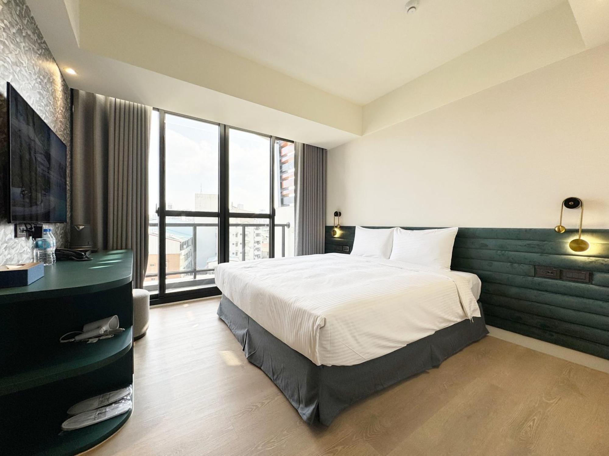 Joie De Inn Taichung Exterior photo