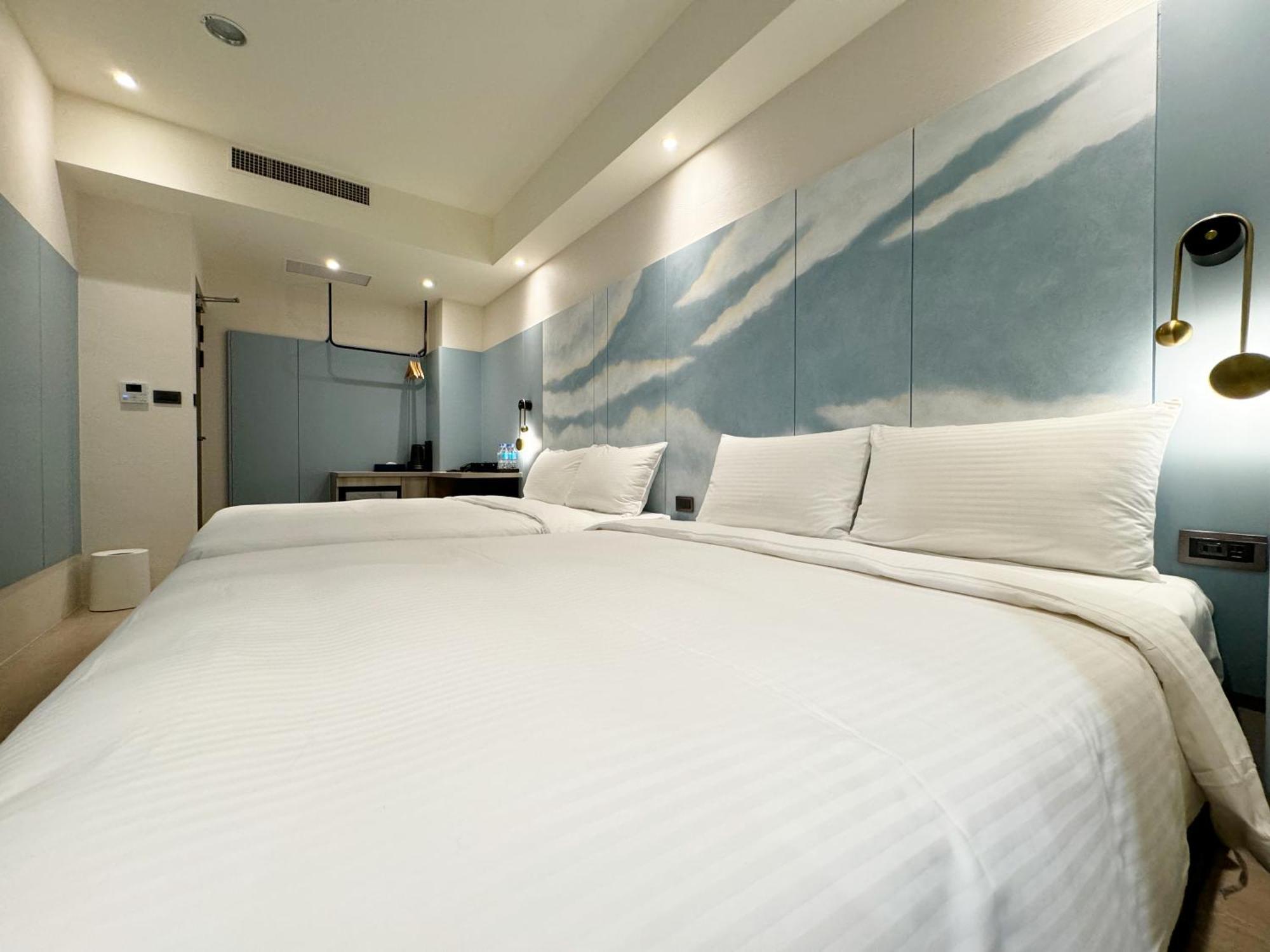 Joie De Inn Taichung Exterior photo