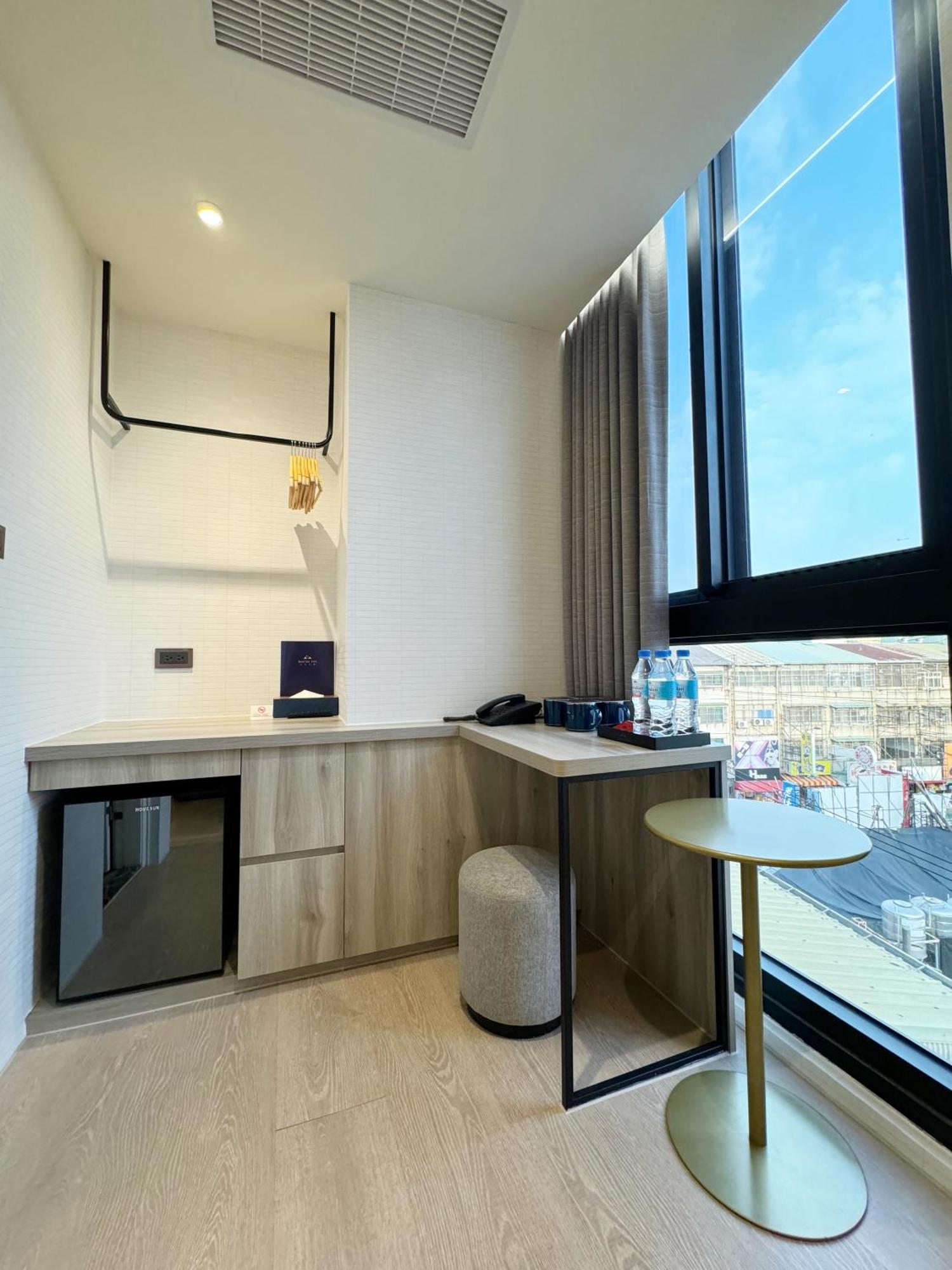 Joie De Inn Taichung Exterior photo