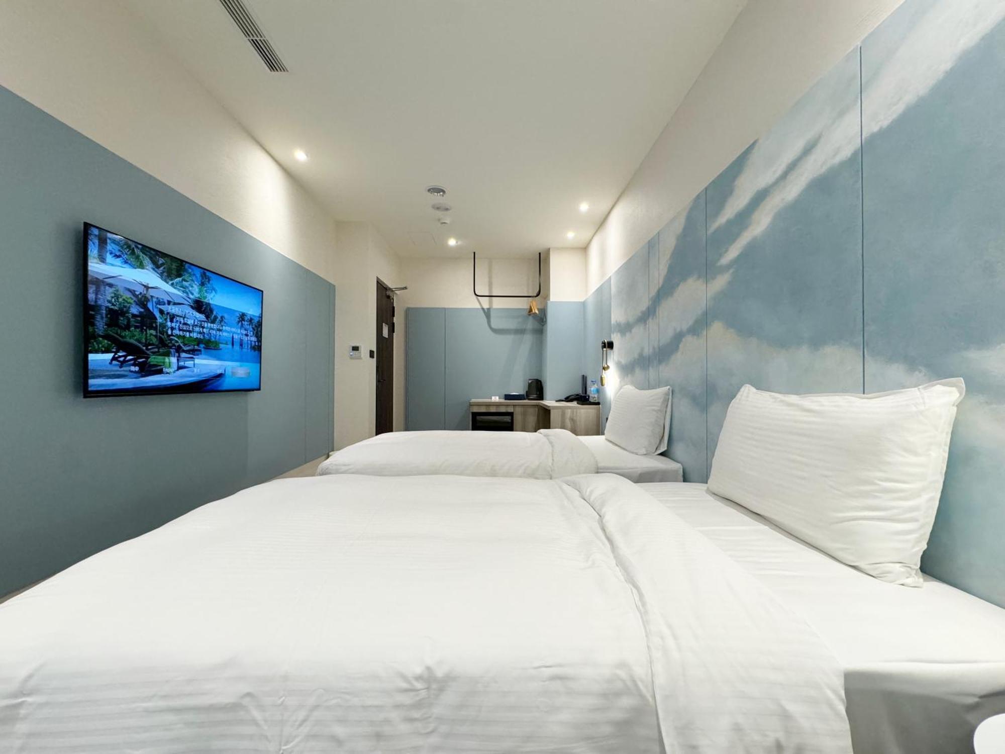 Joie De Inn Taichung Exterior photo