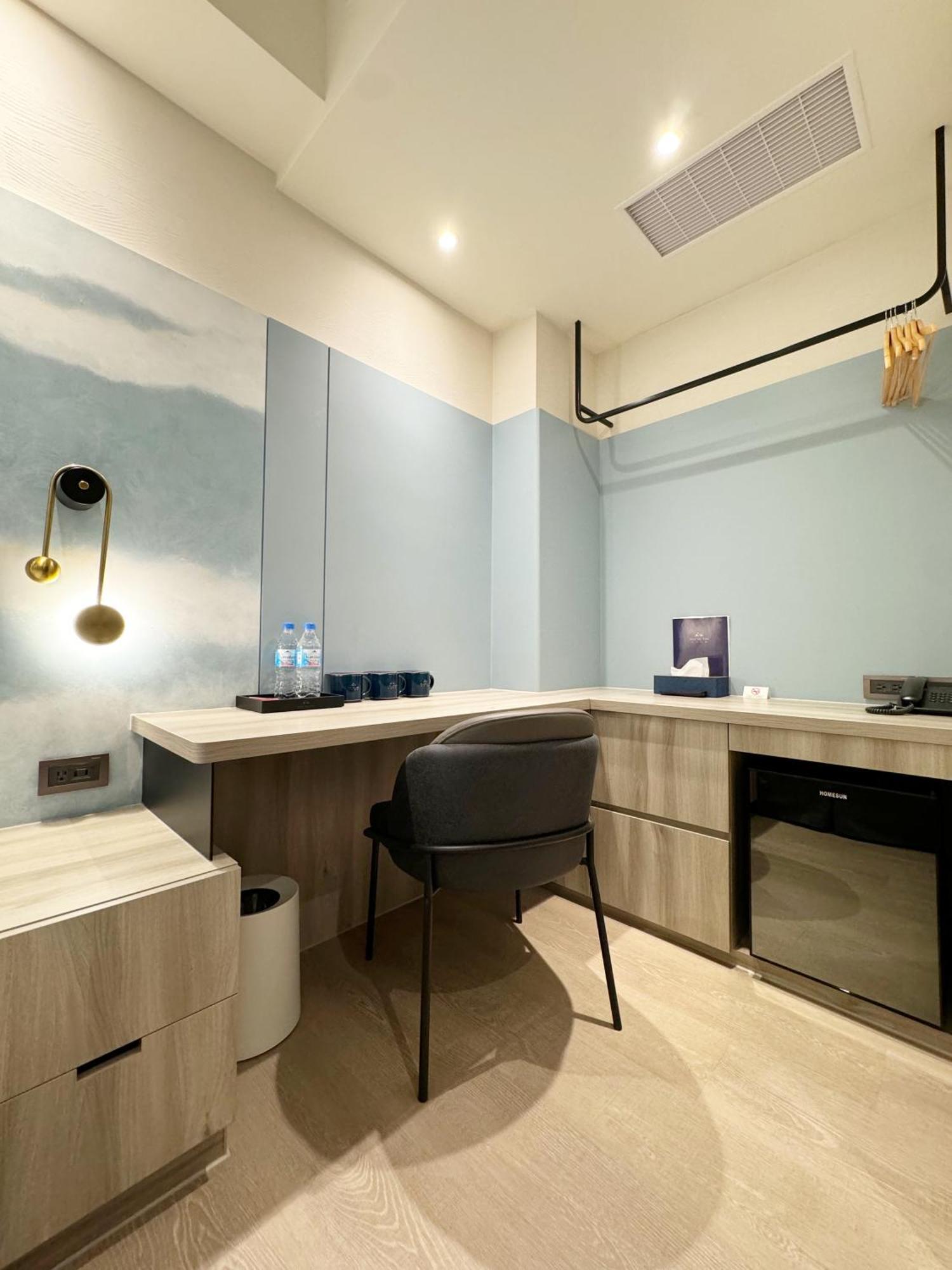 Joie De Inn Taichung Exterior photo