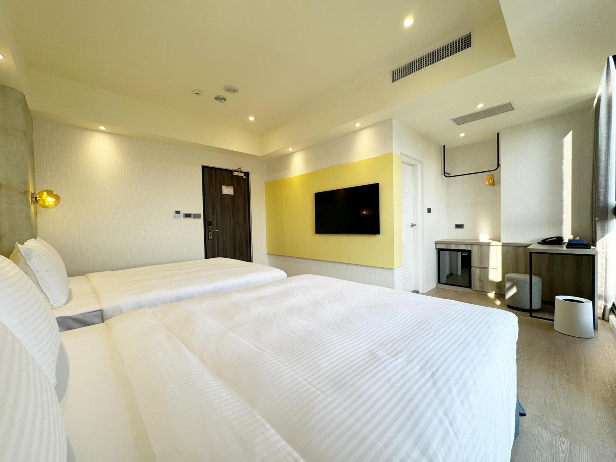 Joie De Inn Taichung Exterior photo