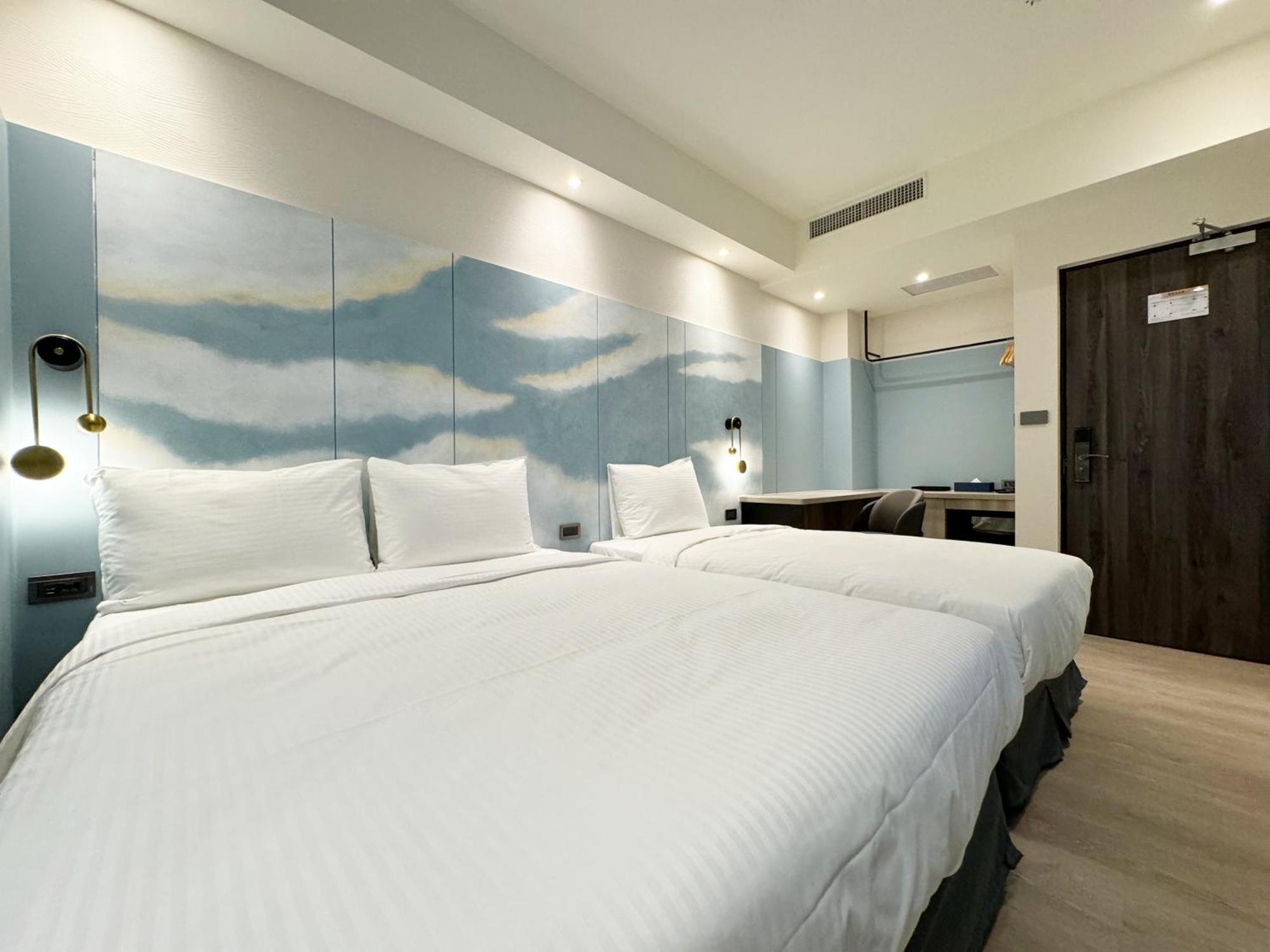 Joie De Inn Taichung Exterior photo